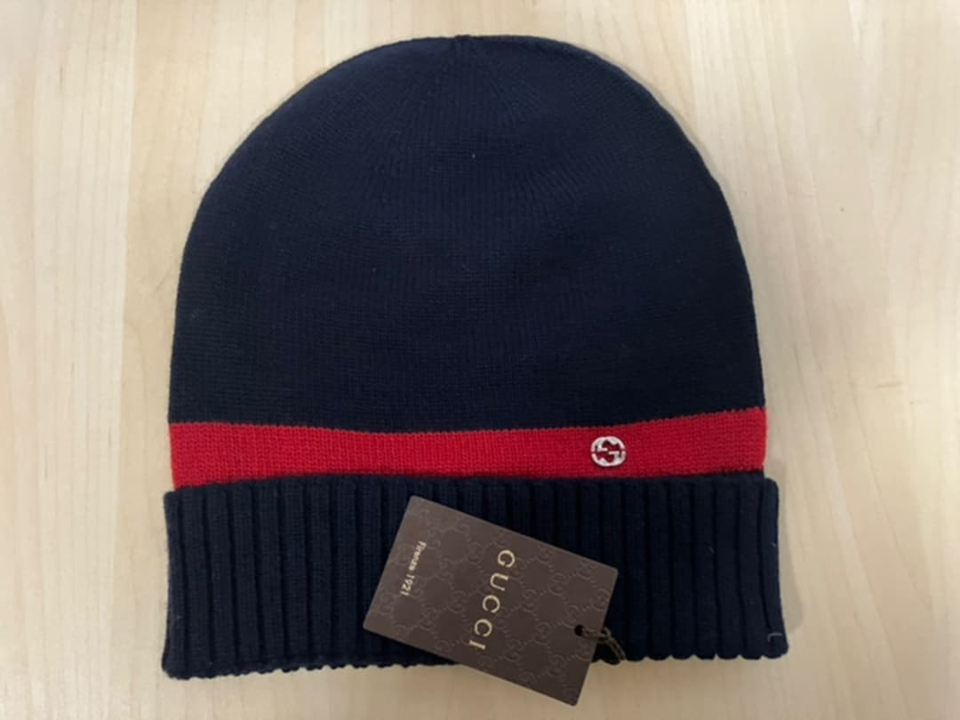 GUCCI ブラックニット帽 Mサイズ