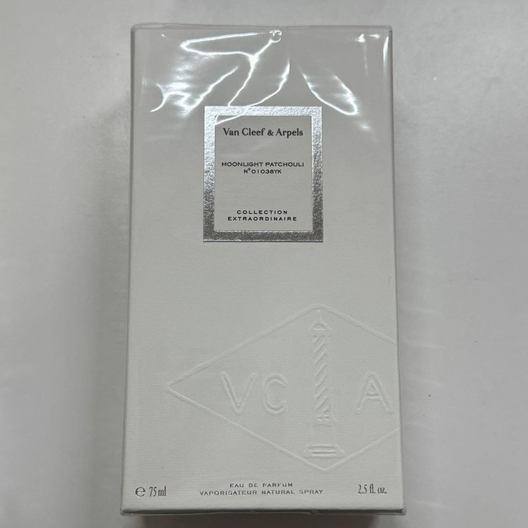 新品✨ヴァンクリーフ　ムーンライト パチョリ オードパルファム　香水