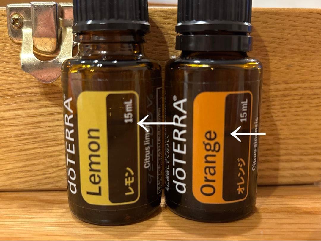 【お早めに❤︎】ドテラ アロマエッセンシャルオイル &木箱 &ディフューザー&事典