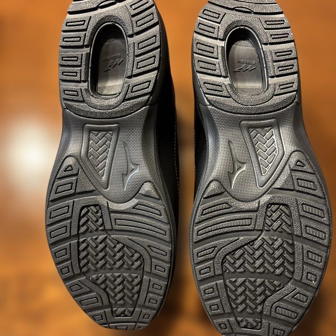 Mizuno ウォーキングシューズ　23.5 /4E ブラック レディース