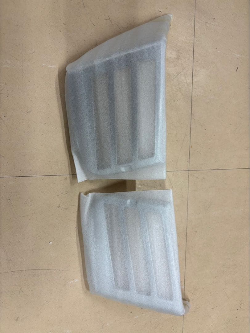 TOM'S トムス　テール　ノア　ヴォクシー