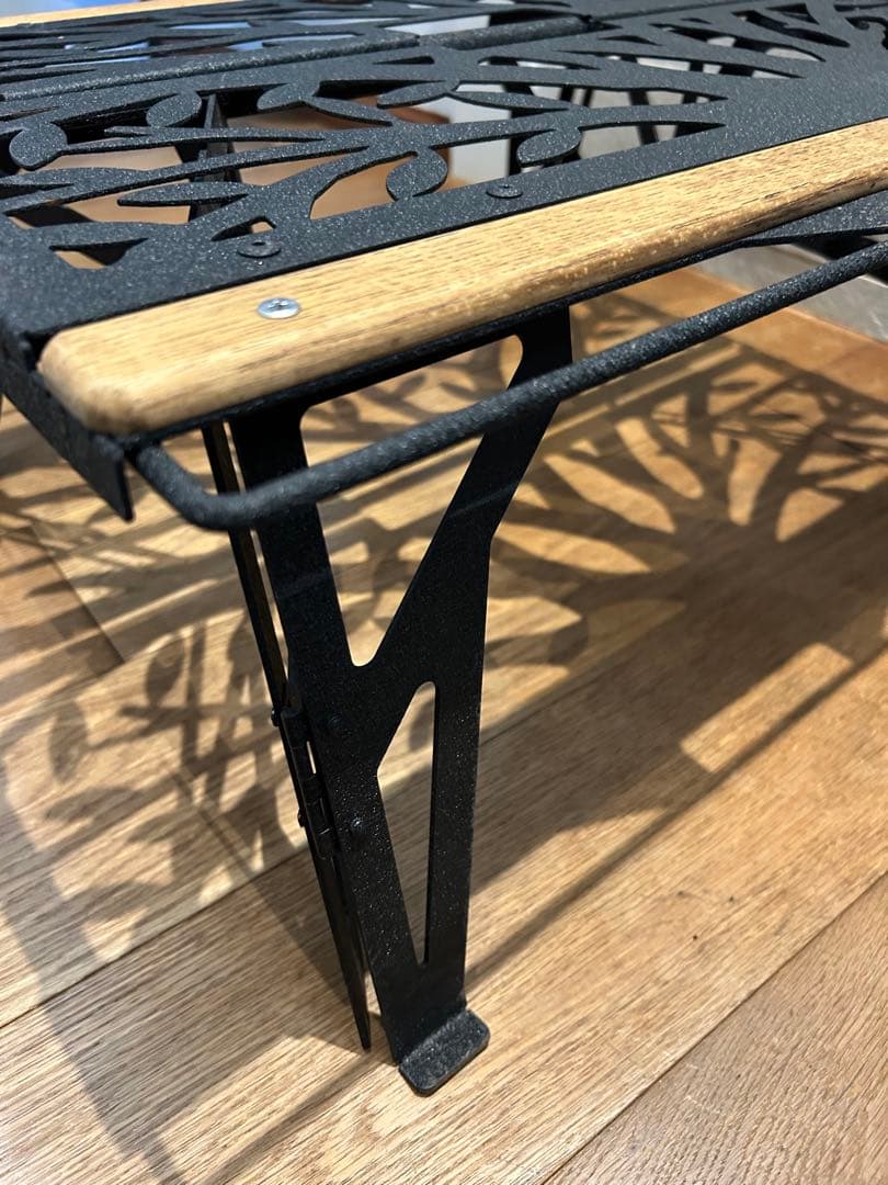 ネイチャートーンズ　ワンハンドカフェテーブルとリトルブレイクスタンド大樹ver.