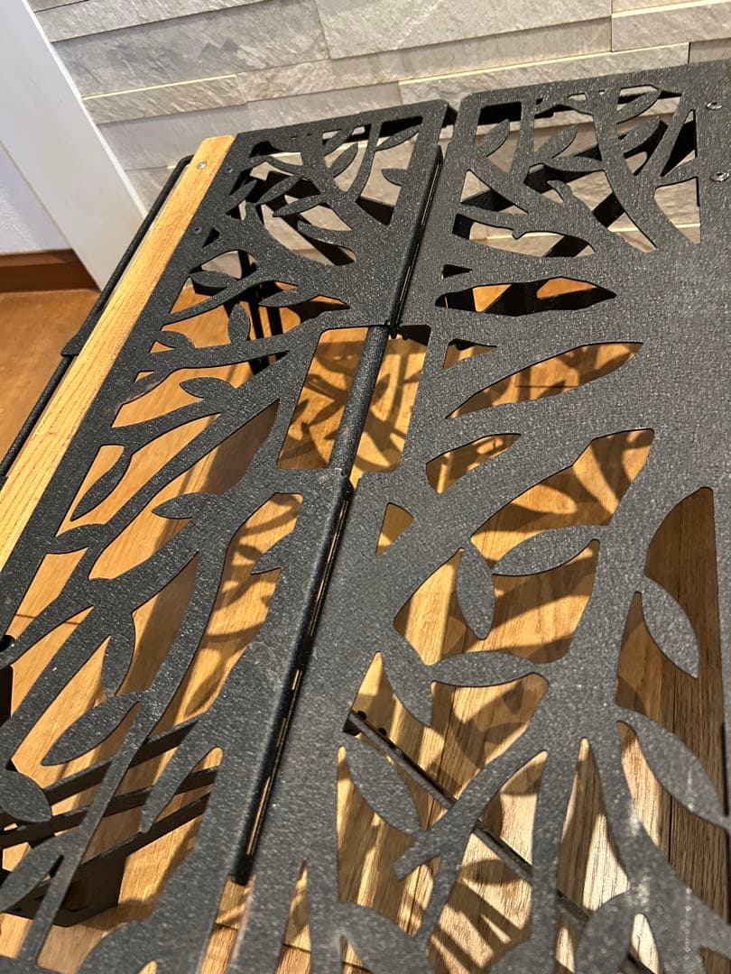 ネイチャートーンズ　ワンハンドカフェテーブルとリトルブレイクスタンド大樹ver.