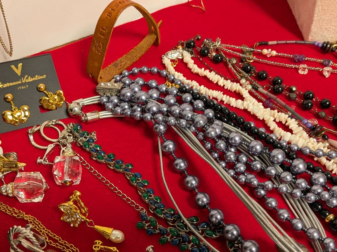 生前整理 遺品整理 刻印 天然石 ブランド アクセサリーまとめ - メルカリ