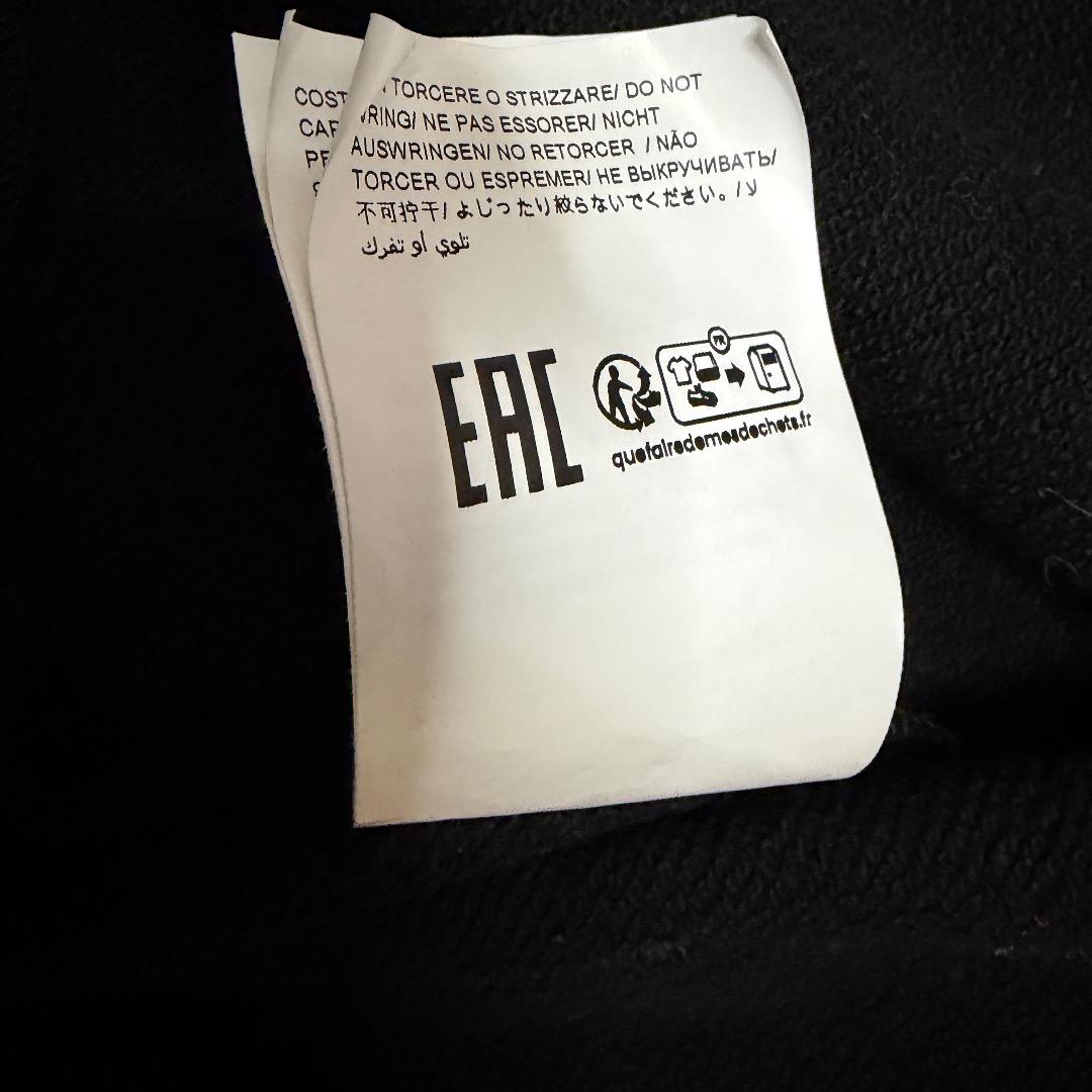 【即完売デザイン✨】TATRAS タトラス フェルダ フルジップパーカー 黒03