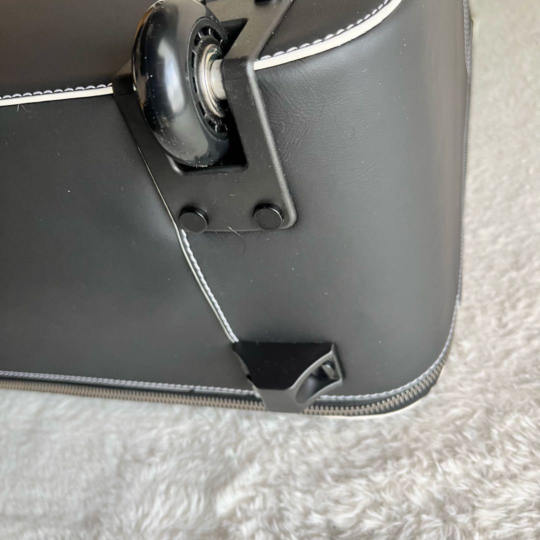 【新品未使用】FERRARI 488GTB スケドーニ スーツケース 希少