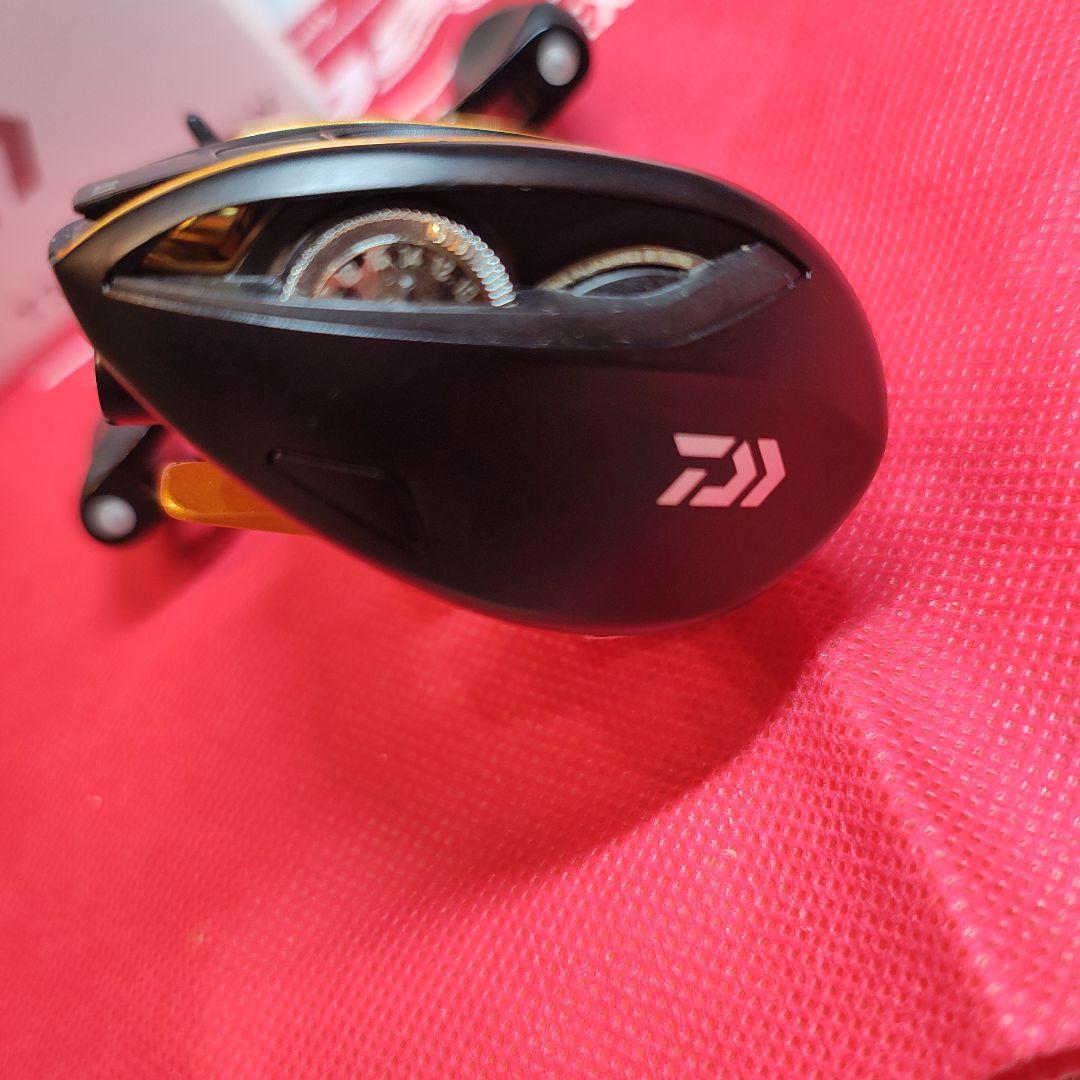 ダイワ　美品T3　SV8.1Ｒ−ＴＷ　右ハンドル