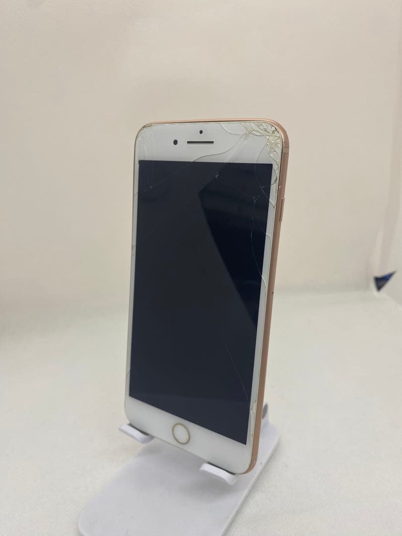 ジャンク品iPhone 8 Plus 64GB バッテリー86% 05504 - メルカリ