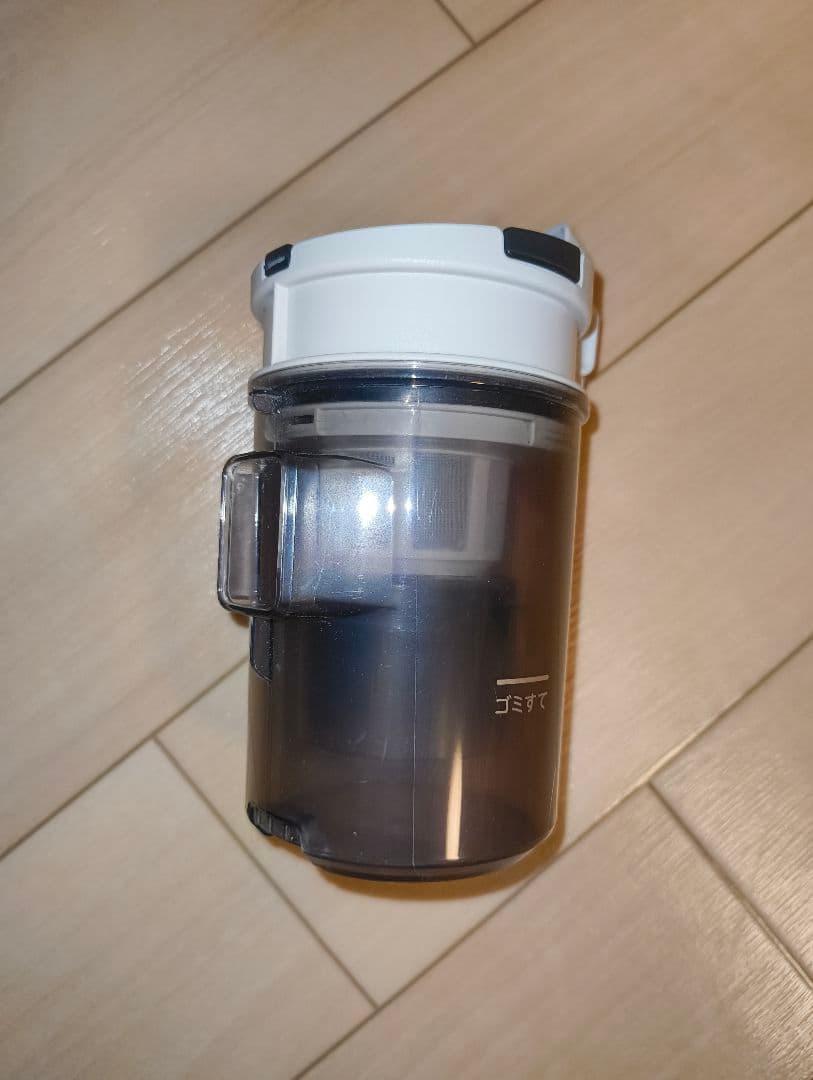 東芝 トルネオ コードレス 掃除機 VC-CLW33