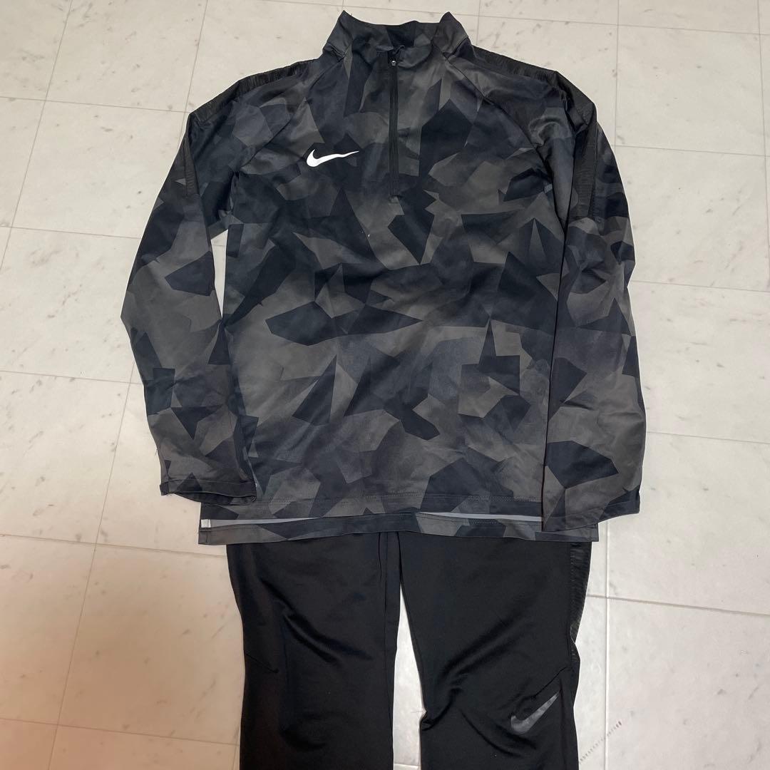 Nike ドリルトップ　サッカー　ウェア上下セット　Mサイズ