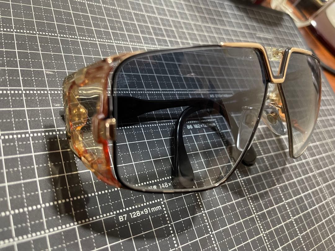 定価8万‼︎Cazal レジェンド951 サングラス クリア/ゴールド美品