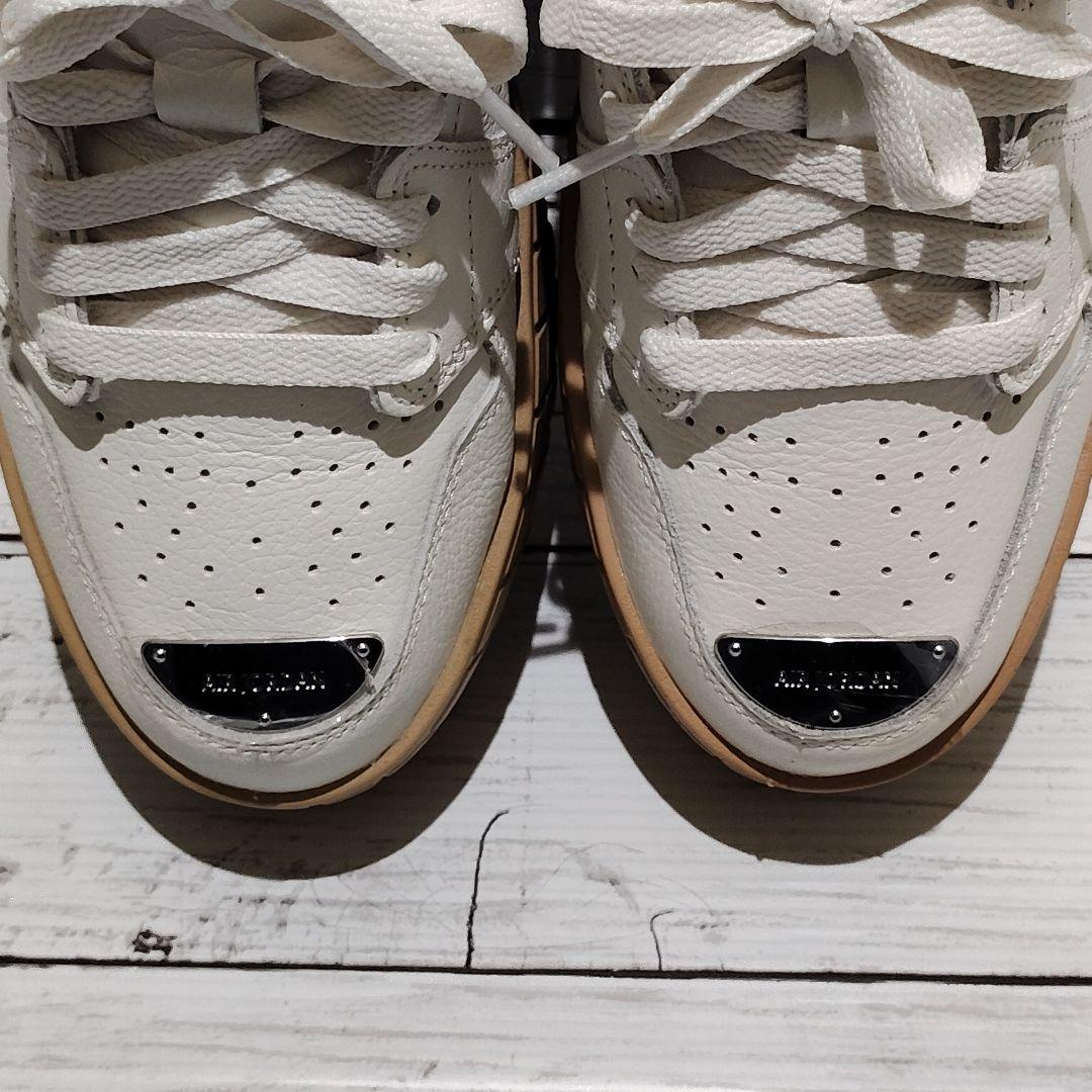 極美品✨24cm ナイキ ウィメンズ エアジョーダン1 ブルックリン ロー 白