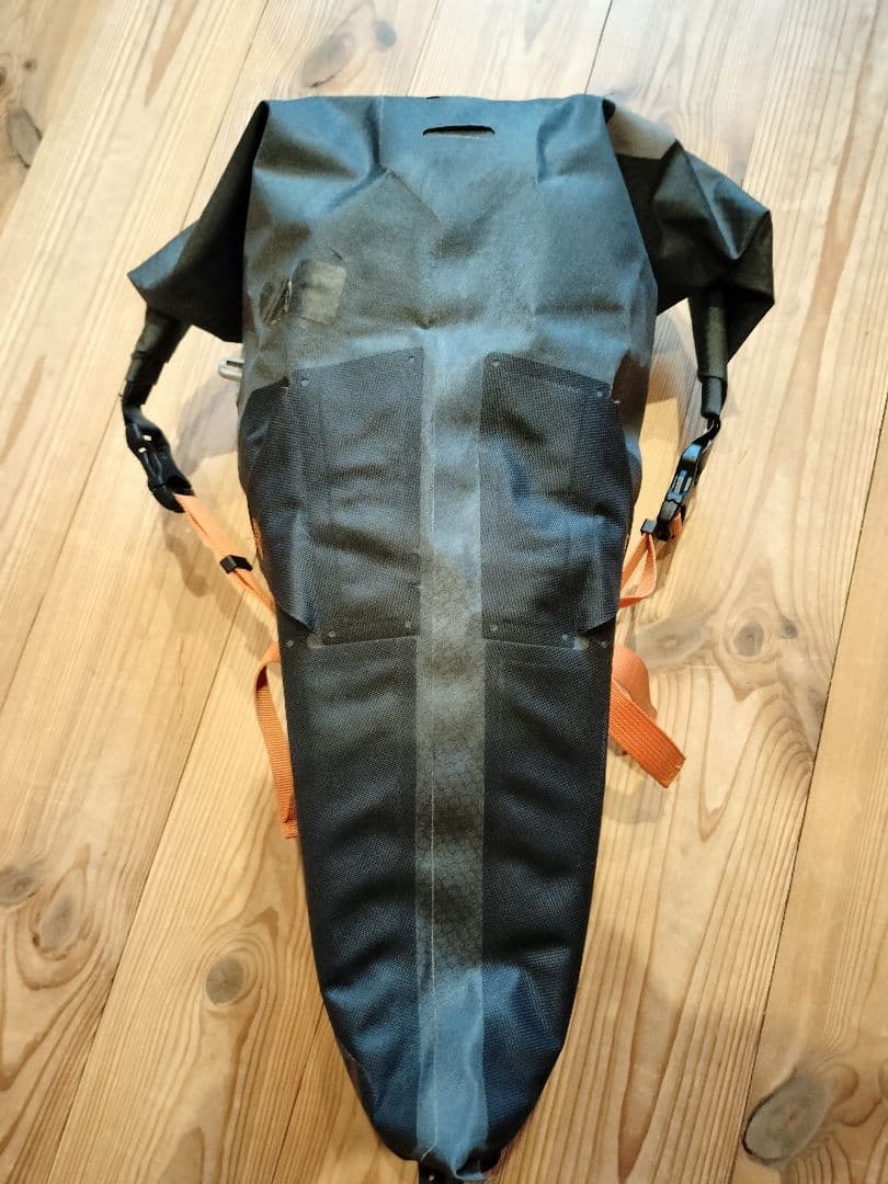 オルトリーブ　ORTLIEB 防水シートパッグ　サドルバッグ