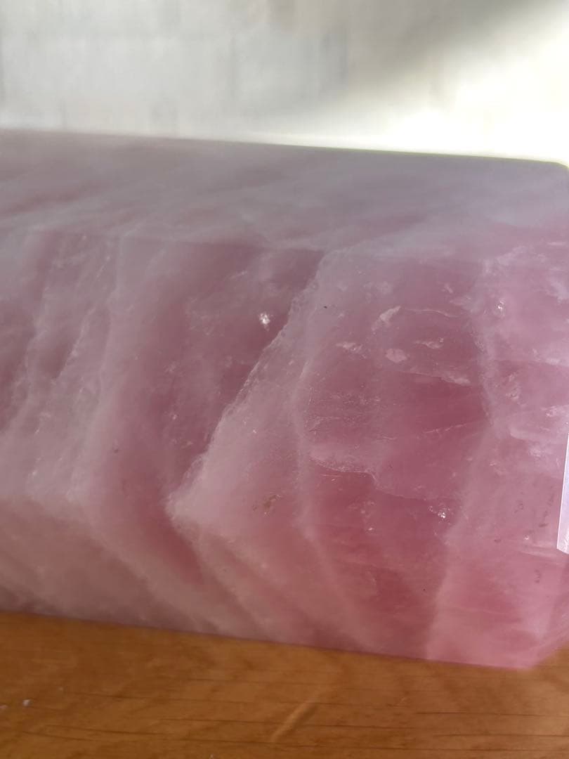 ローズクォーツ　ポイント　六角柱　約1.2キロ