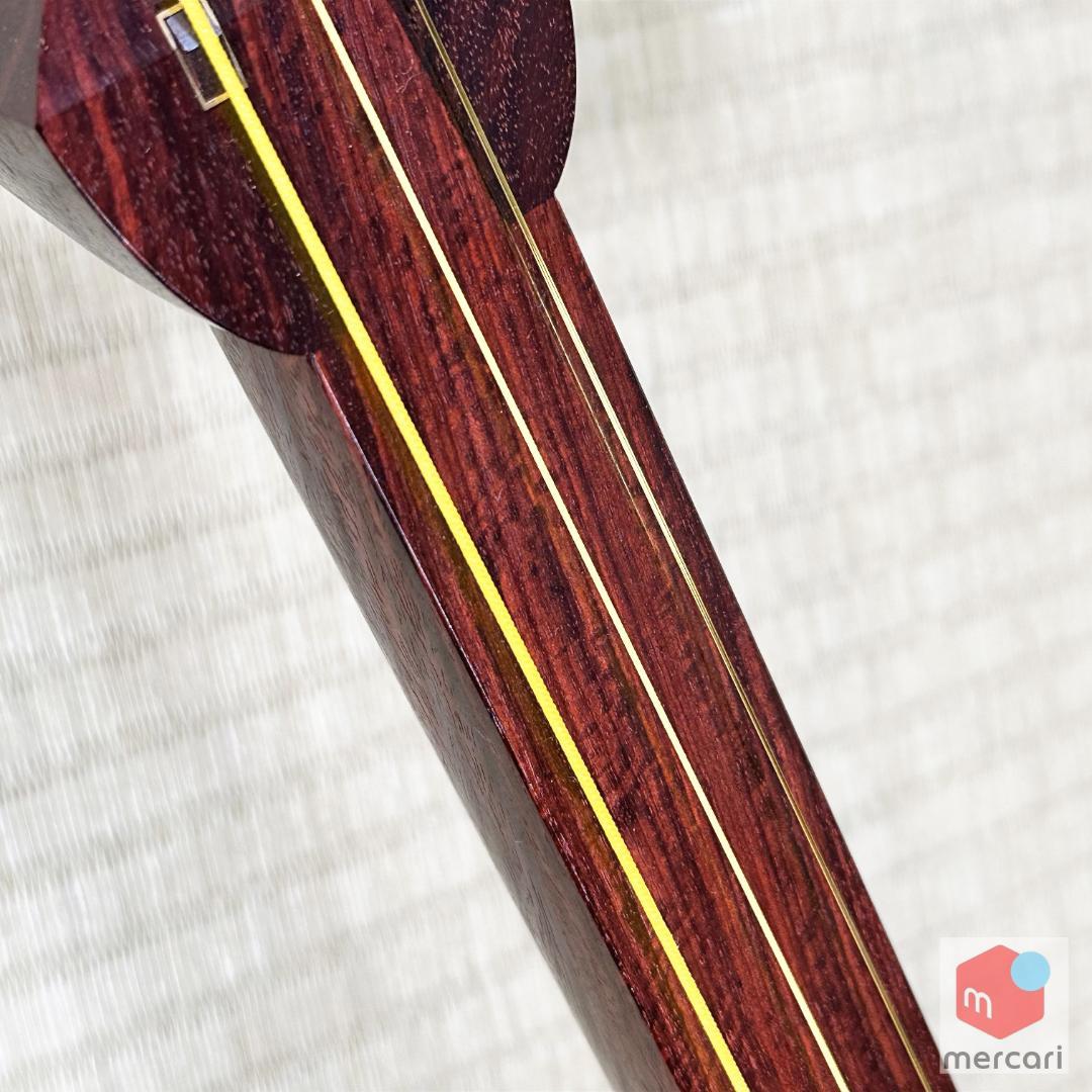 新品 津軽三味線 本体 紅木 太棹 展示品 新品軽量ケース付 新津01