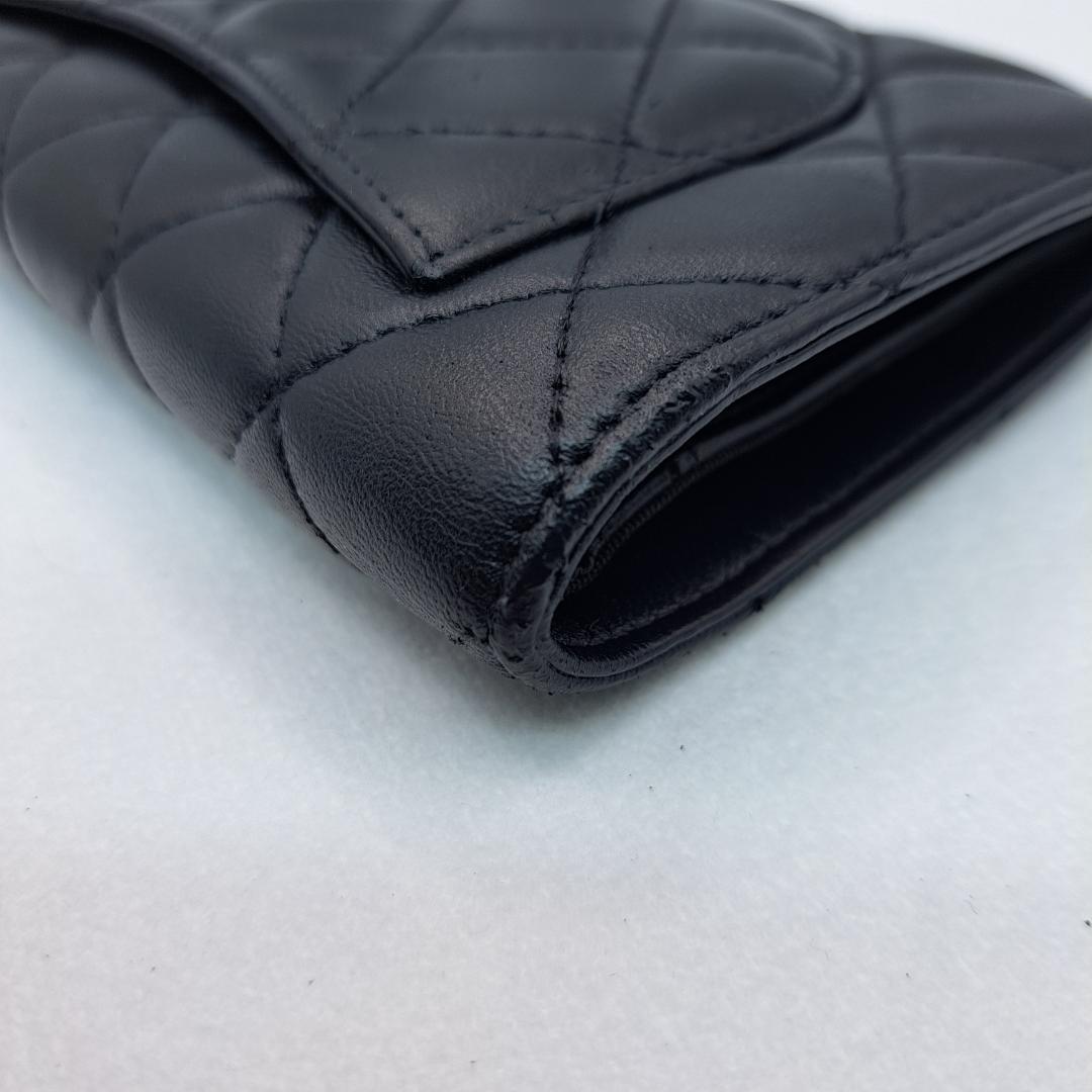 CHANEL　マトラッセ　長財布　ラムスキン　財布　二つ折り