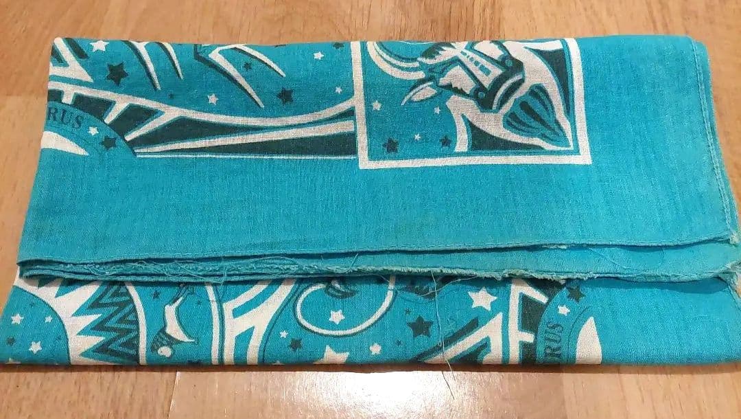 ヴィンテージ 星座柄 バンダナ 牡牛座 - メルカリ