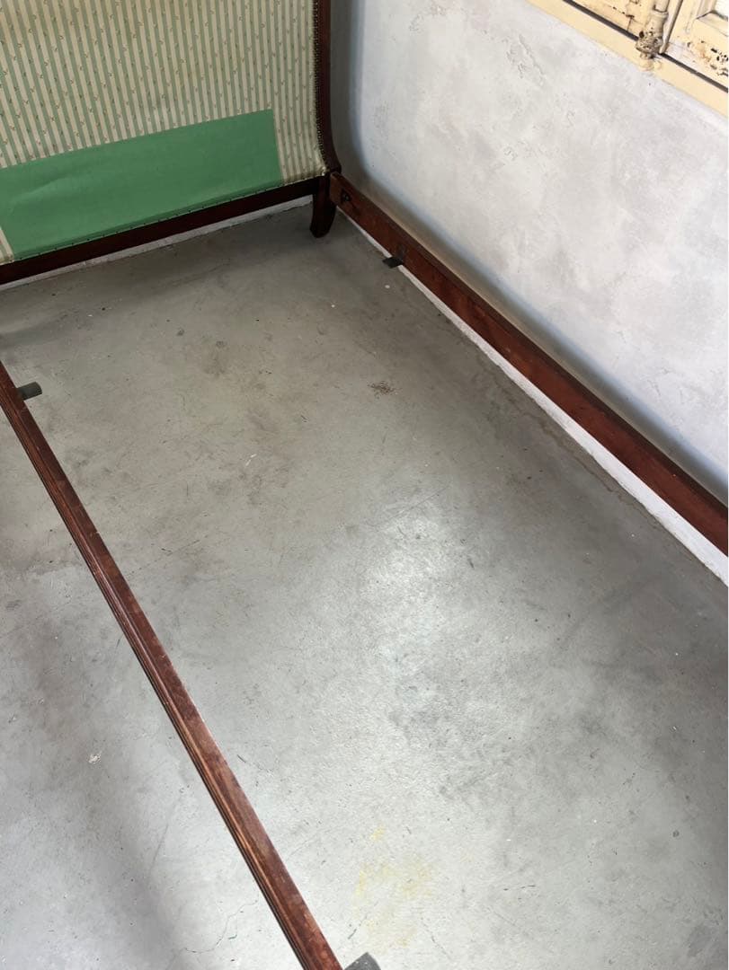 フランスアンティーク　スワン　ベッドフレーム　シングル