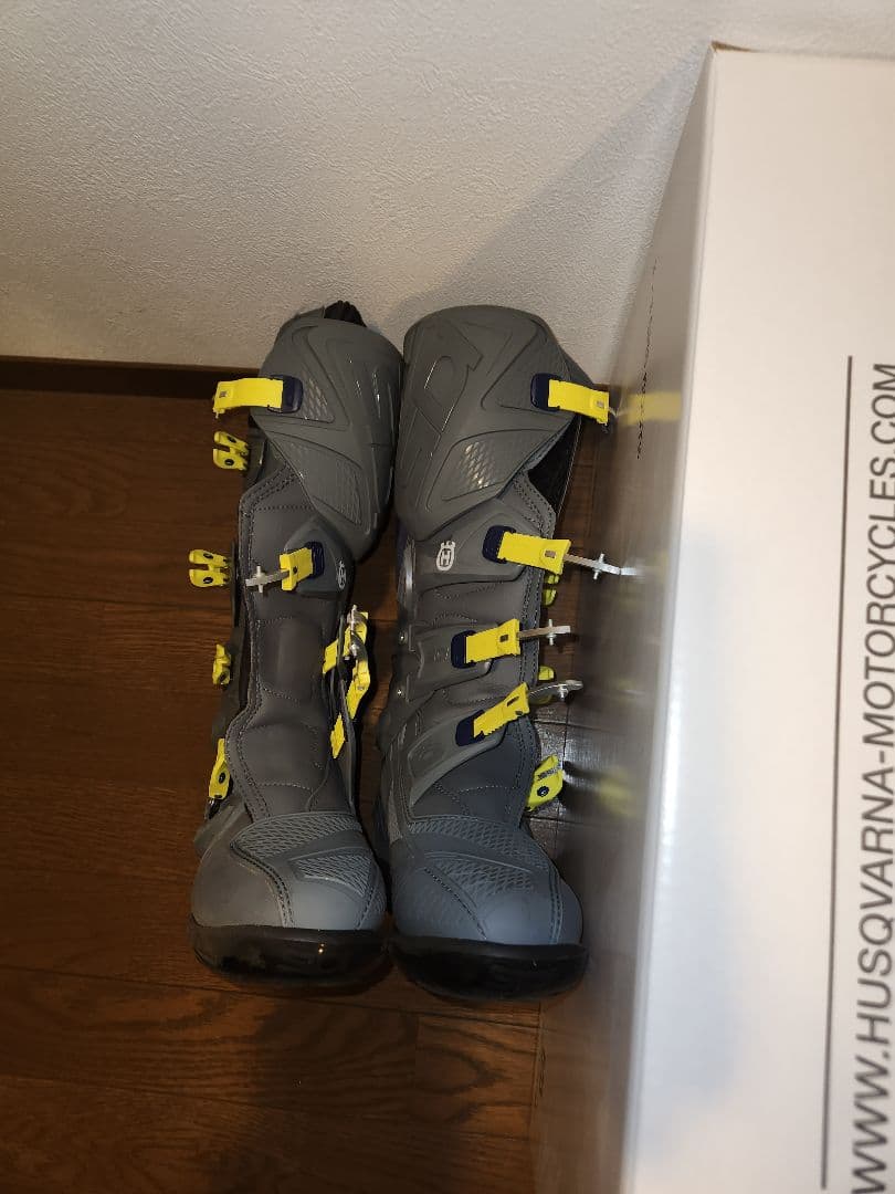 SIDI X-3 SRS BOOTS　Husqvarna　JP26.5