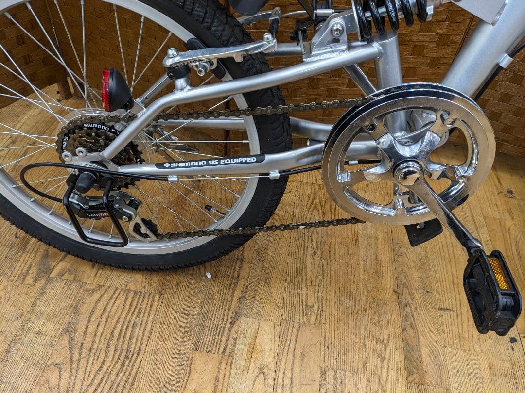 U079　美品　 折りたたみ自転車　サスペンション　6段変速 20インチ