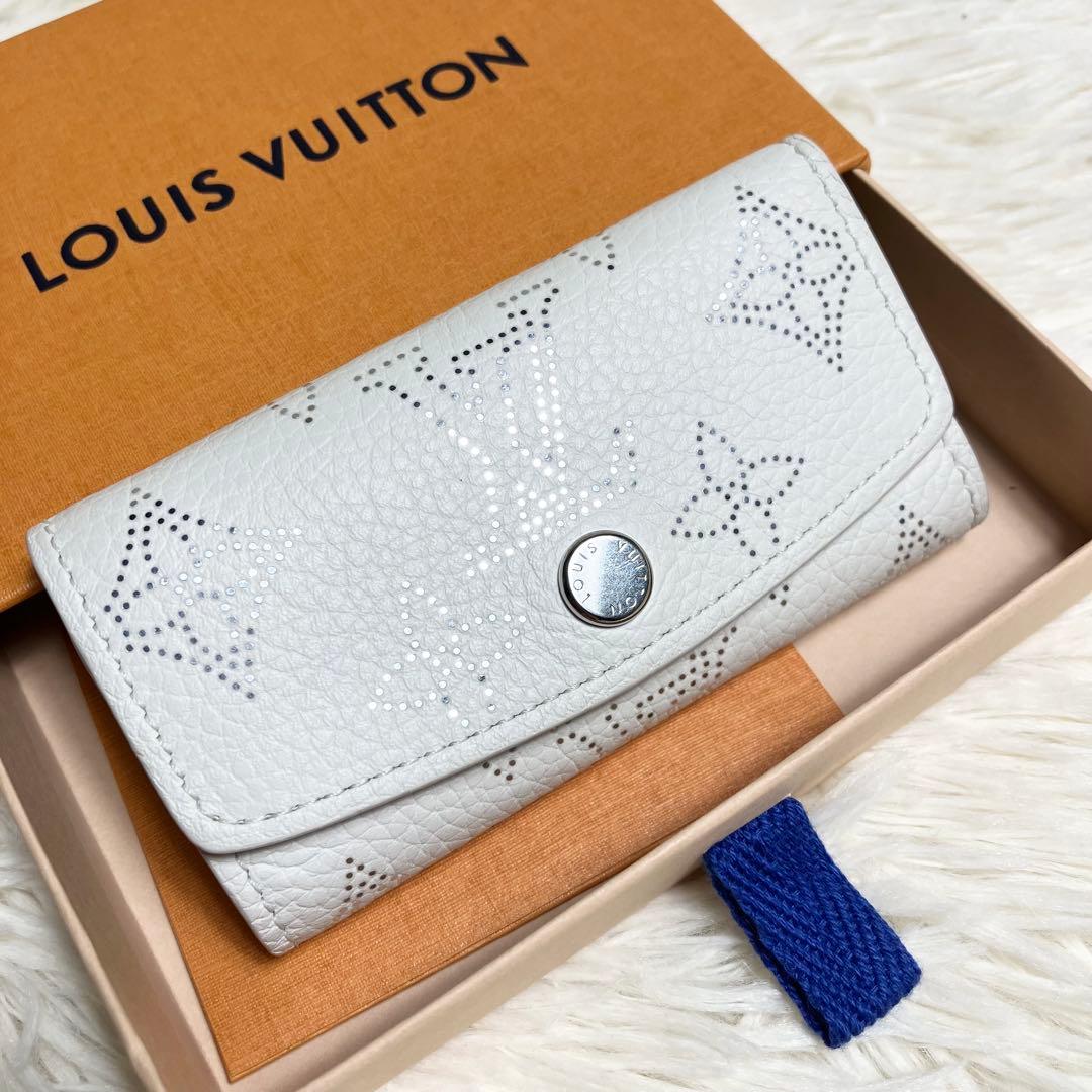 【未使用級】 ルイヴィトン＊ マヒナ4連キーケース モノグラム ICチップ