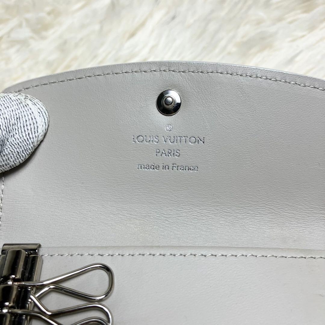 【未使用級】 ルイヴィトン＊ マヒナ4連キーケース モノグラム ICチップ