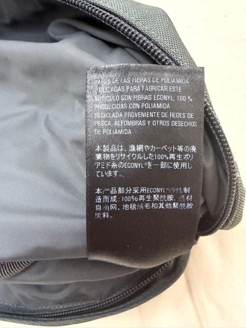 【BALENCIAGA バレンシアガ】ボディバッグ／ウエストバッグ／クロスボディ