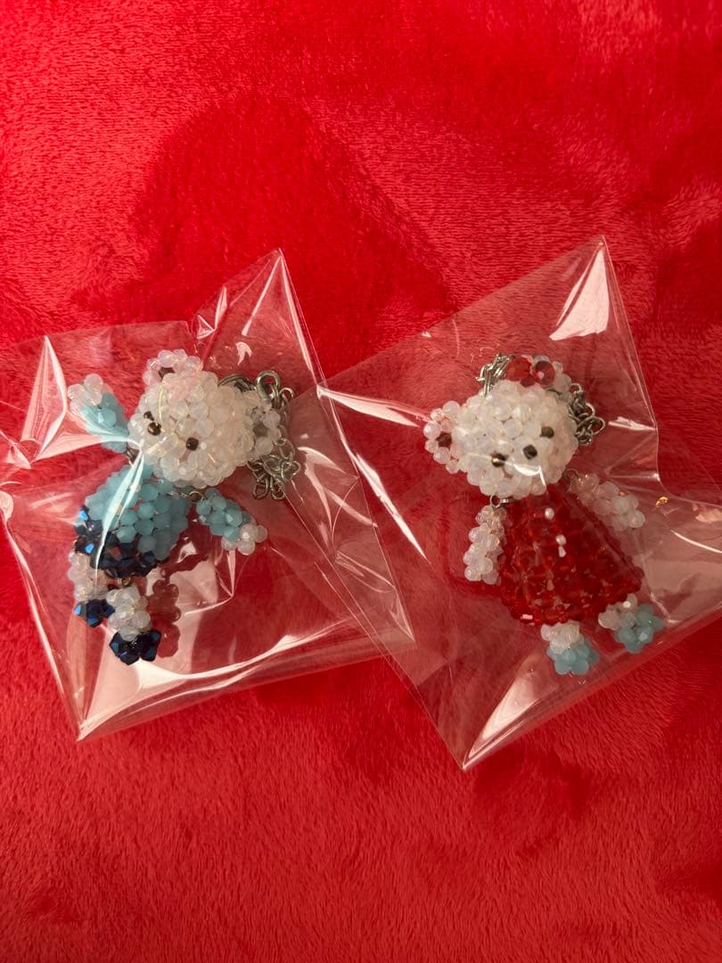 ファミリア familiar ビーズ チャーム ファミちゃん リアちゃん 2点