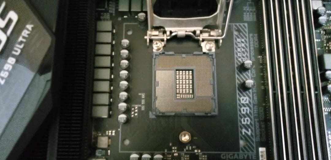 Z590 AORUS ULTRA (WIFI) ATXマザーボード