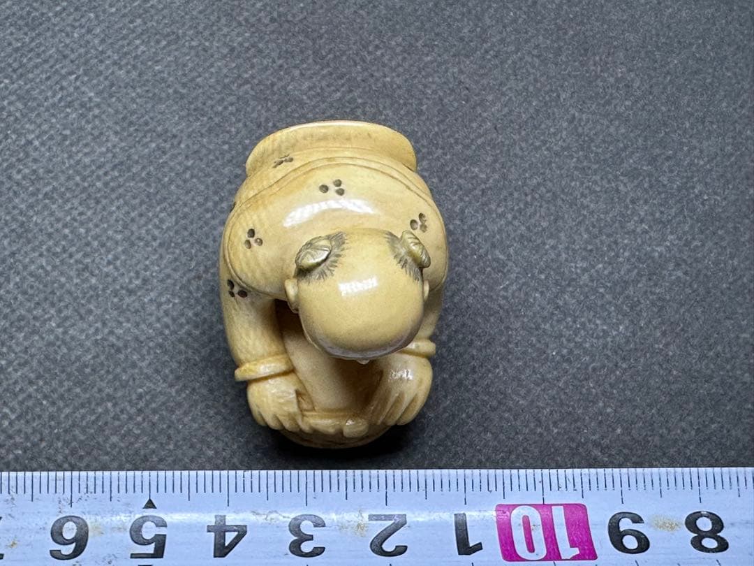 極上　根付　唐子　和装小物　美術品　 置物　彫刻 細密細工　骨董　アンティーク