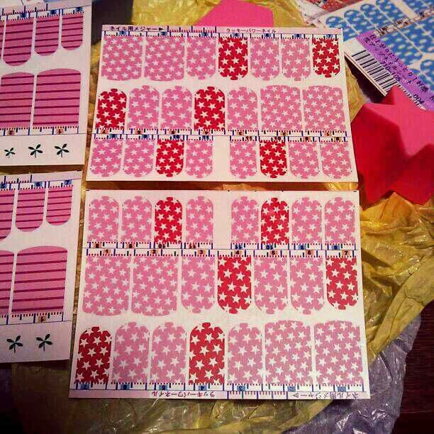 値下☆【未使用】⑤ネイルシート2種類4枚セ ット♡