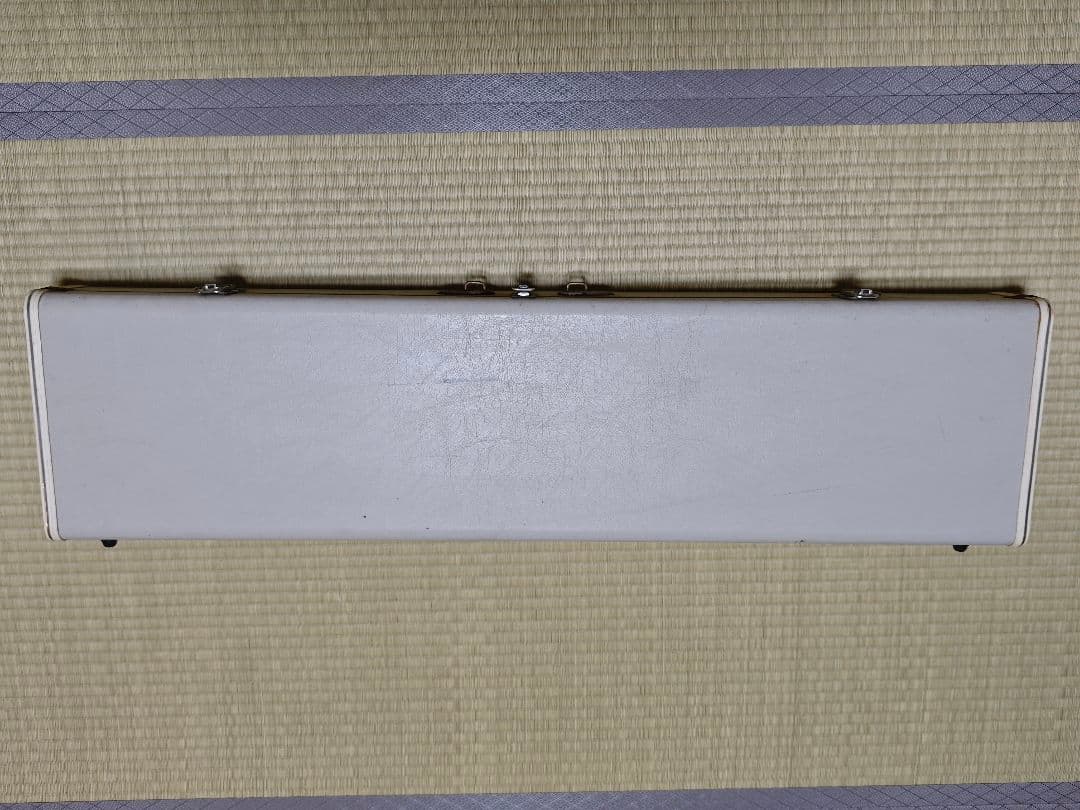 三味線本体 皮破れなし 駒付き