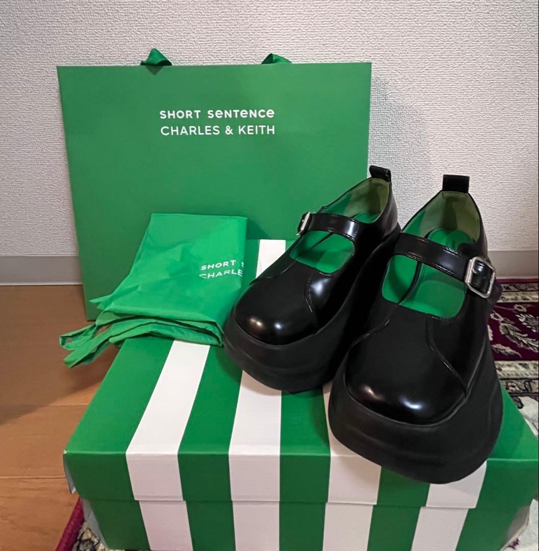 CHARLES & KEITH ブラック メリージェーンシューズ