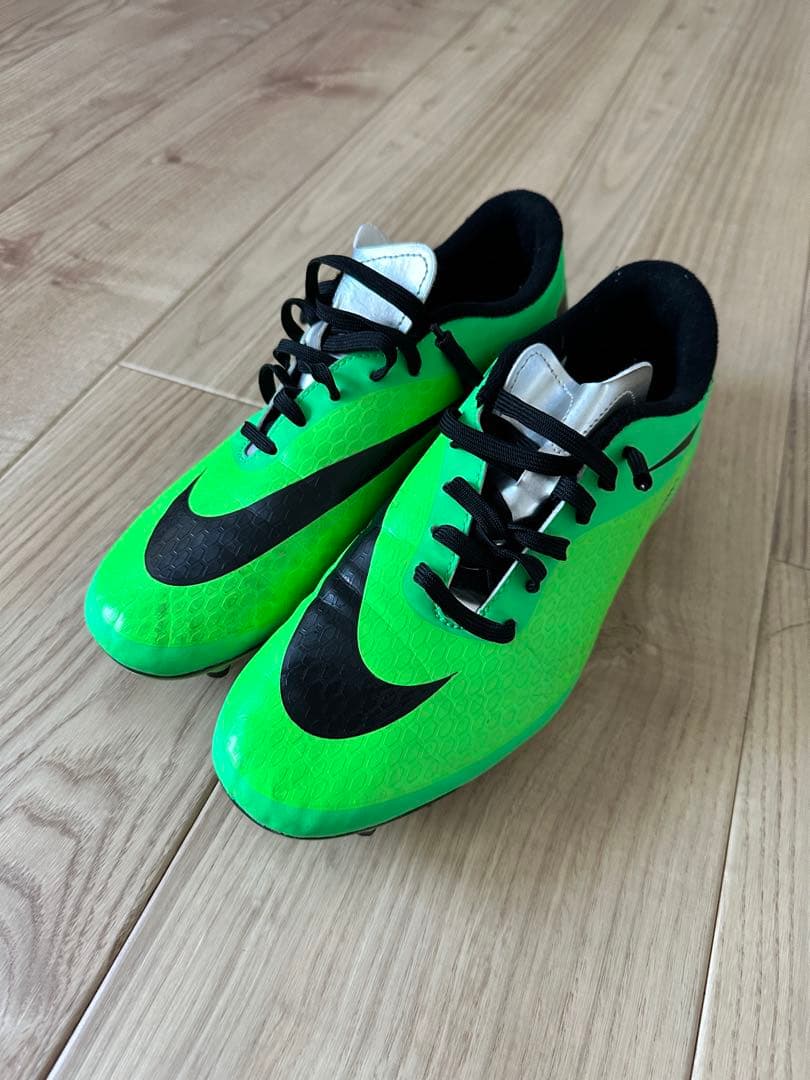 シューズ NIKE HYPERVENOM PHADE FG