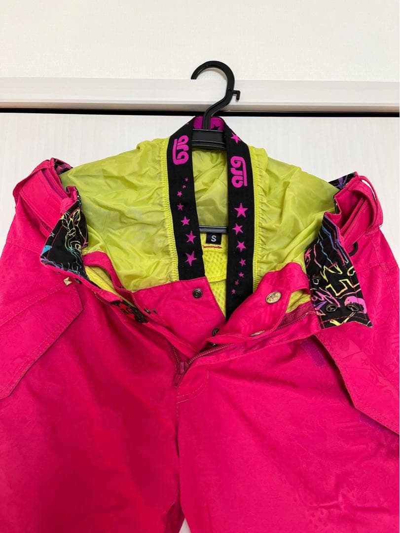 ARG  アシックス　レディーススノーボードスキーウェア　上下セット