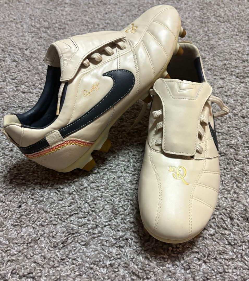 本人着用！】坪井慶介選手サイン入りスパイク