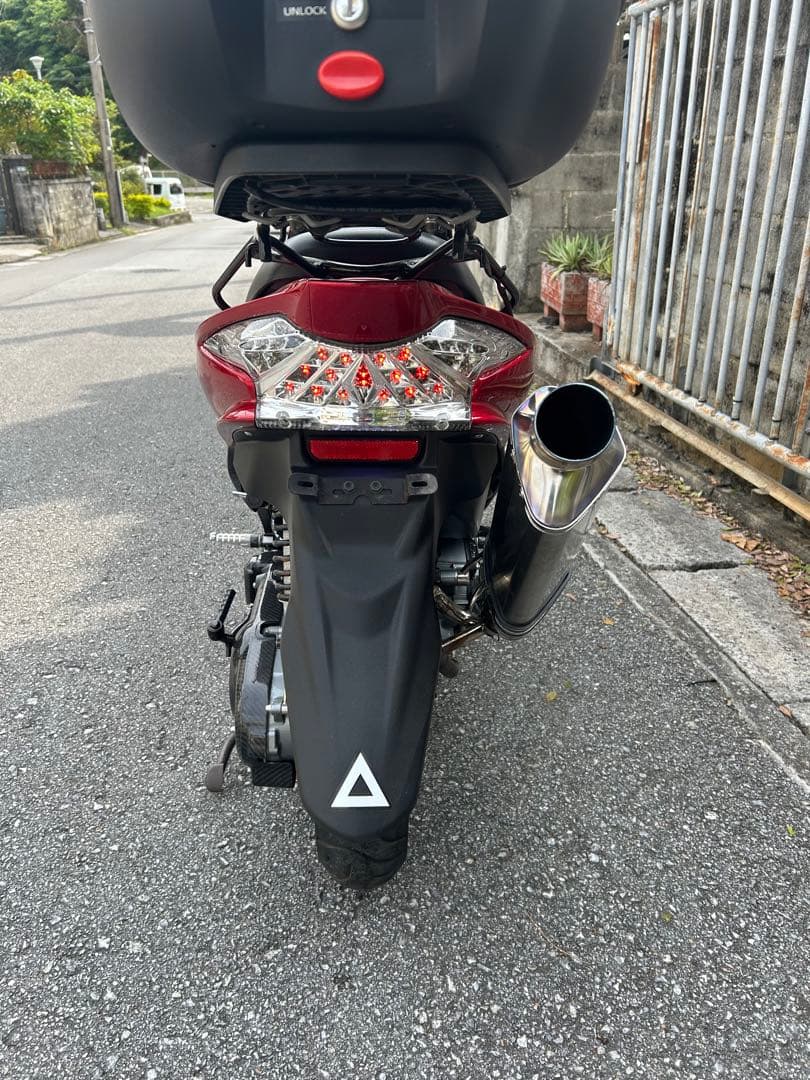 沖縄からアドレスV125S用キジマLEDテールLEDウィンカー