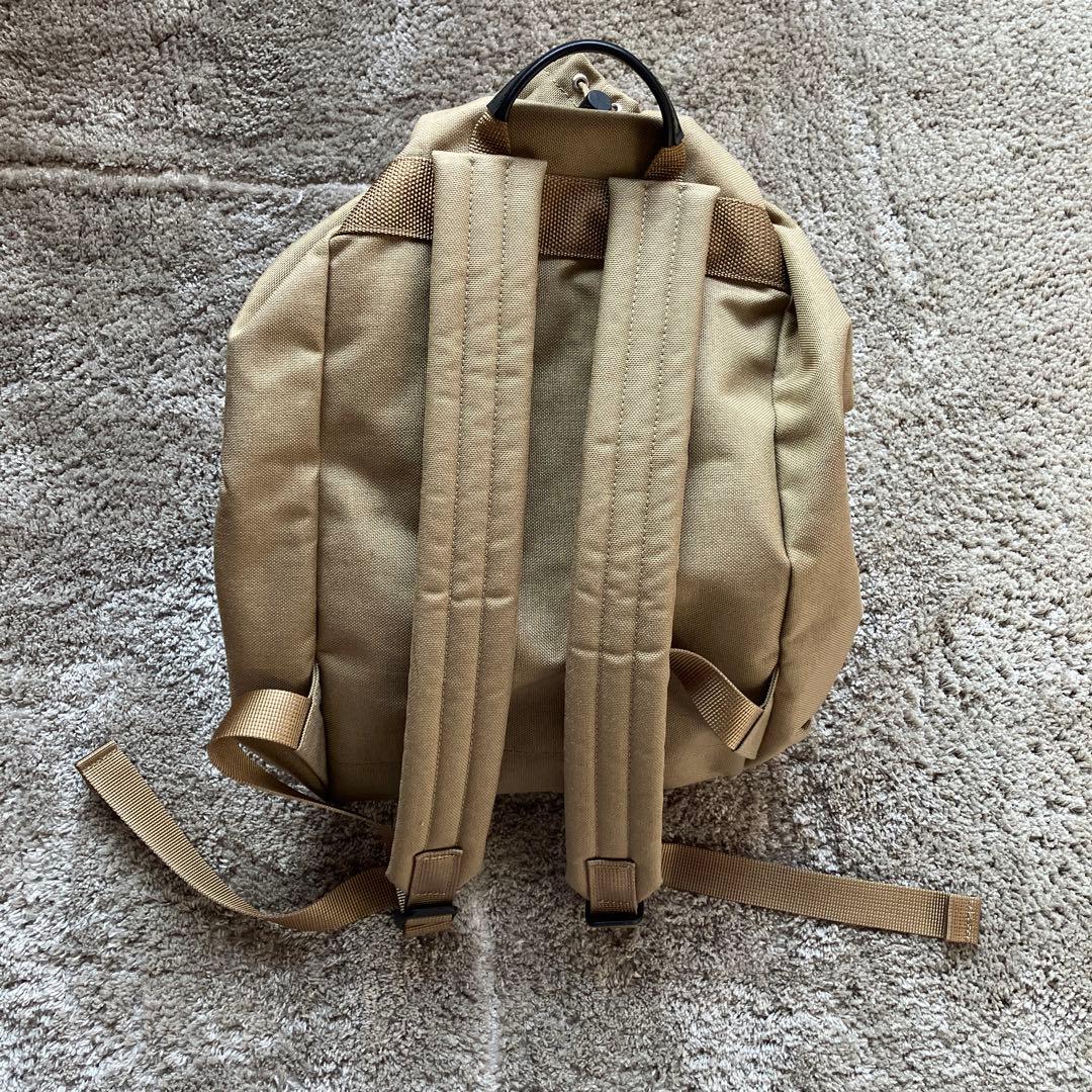 アエタ　リュックサック　ベージュ色　付属ポーチ1つ