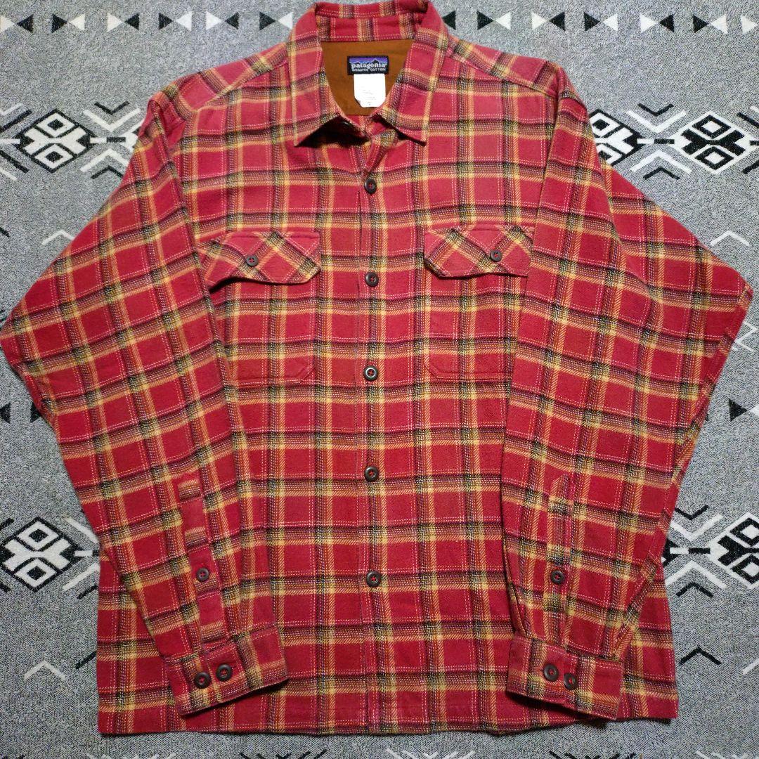 Patagonia フランネルシャツ　ポルトガル製