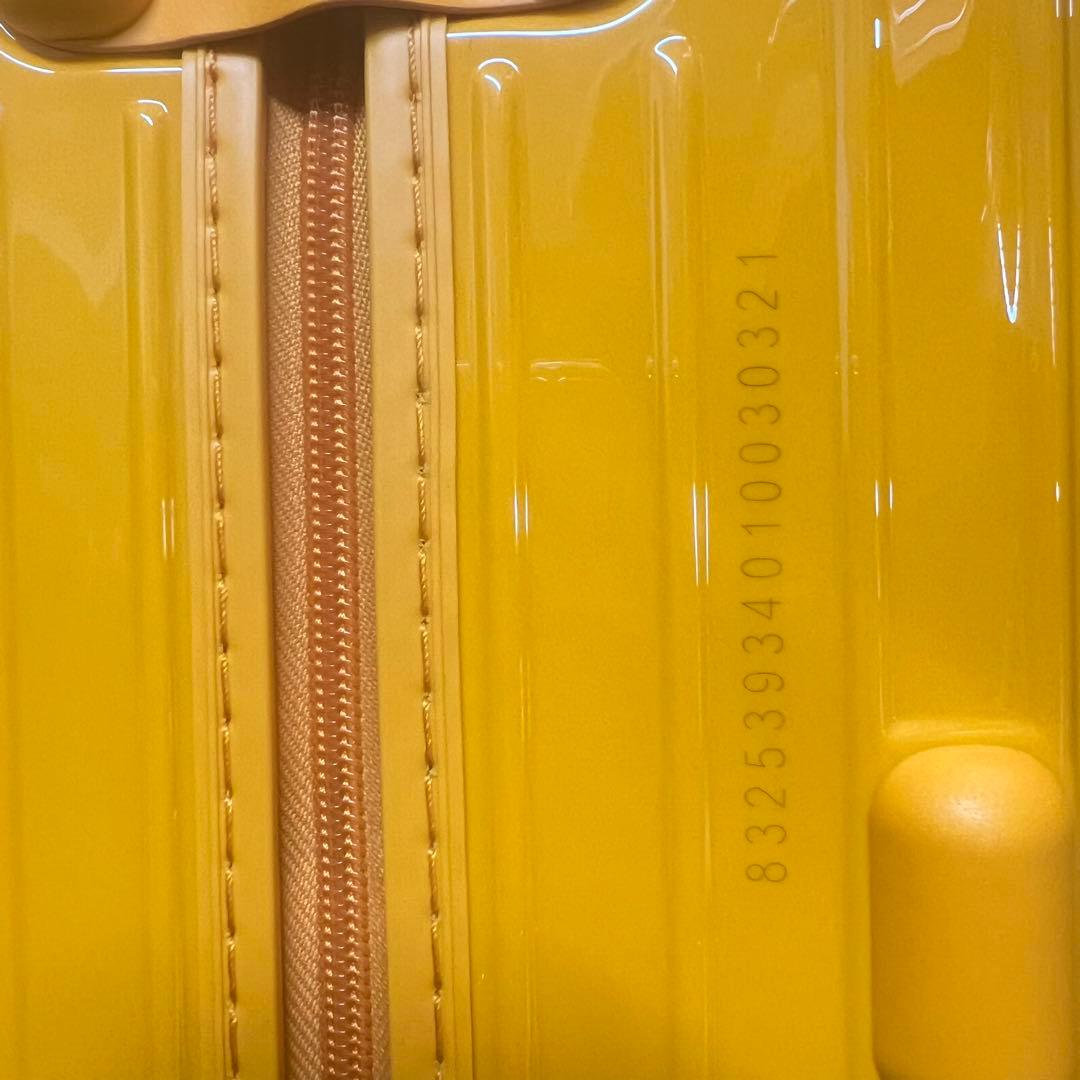 新品　RIMOWA リモワ　エッセンシャル キャビン 36L マンゴー　黄色
