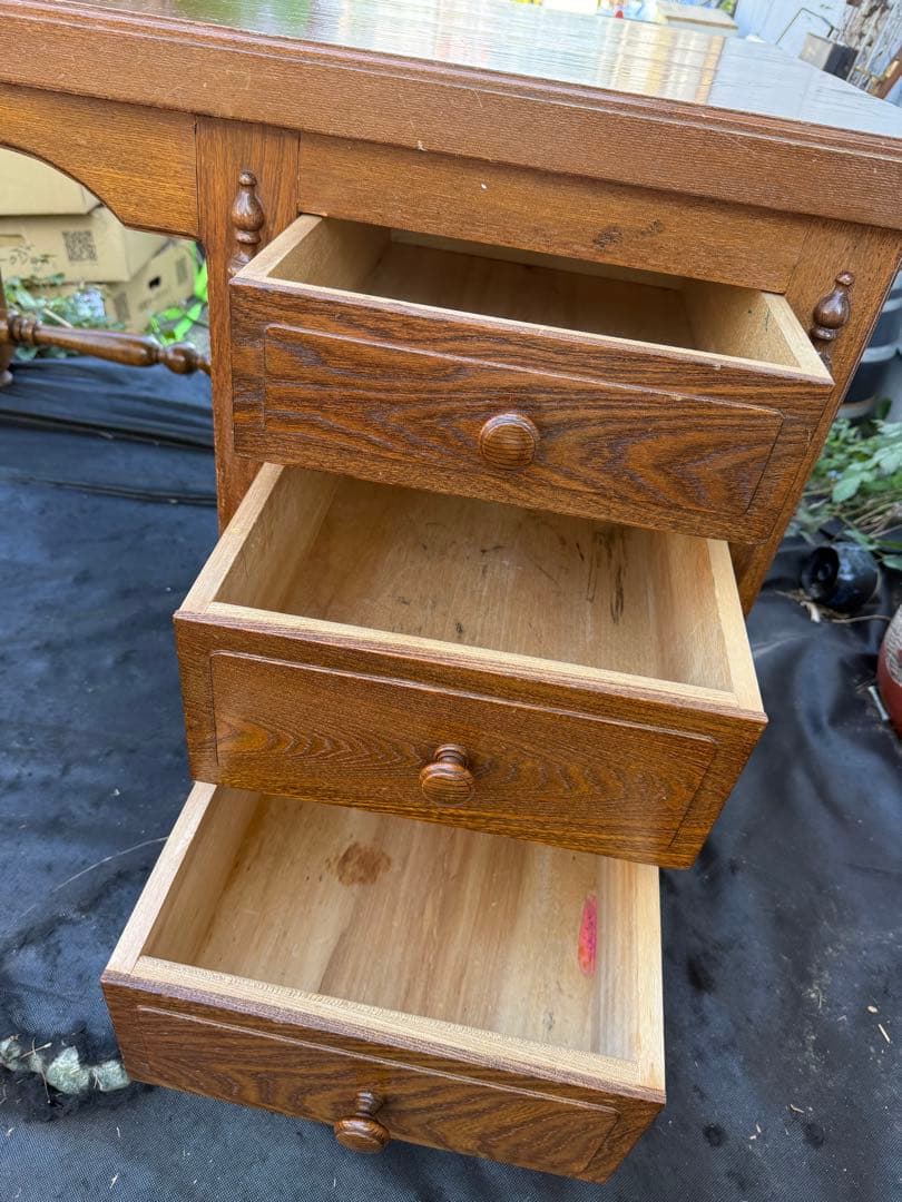 引き取り限定！埼玉　アンティーク調 木製書斎机 クラシックデスク オーク風