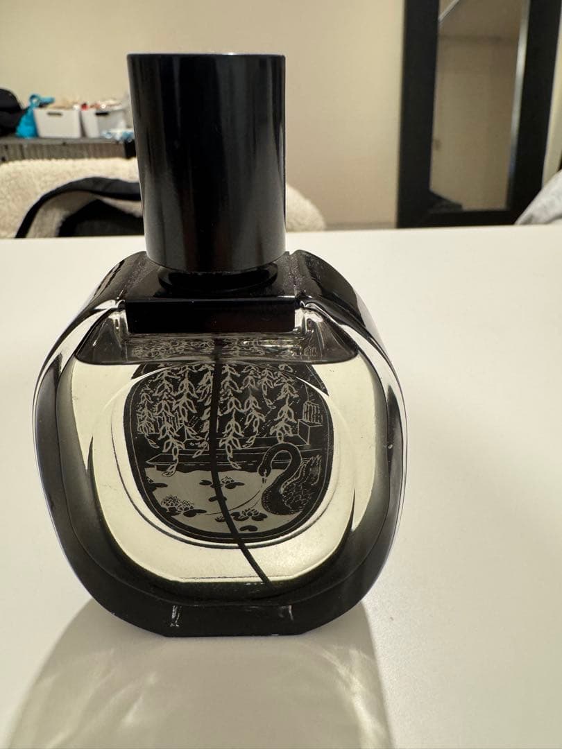 diptyque L'ombre dans l'eau 香水　ロンブルダンロー