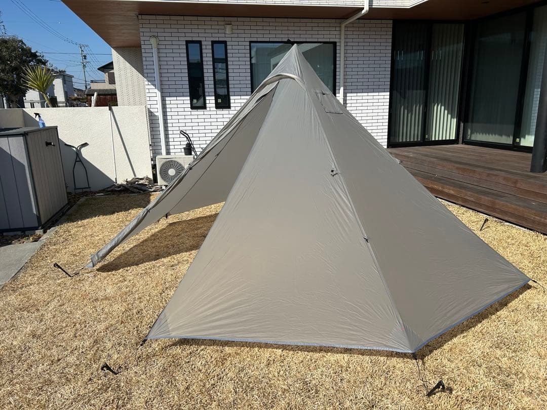 Unafreely　謎のテント　ライトグレー