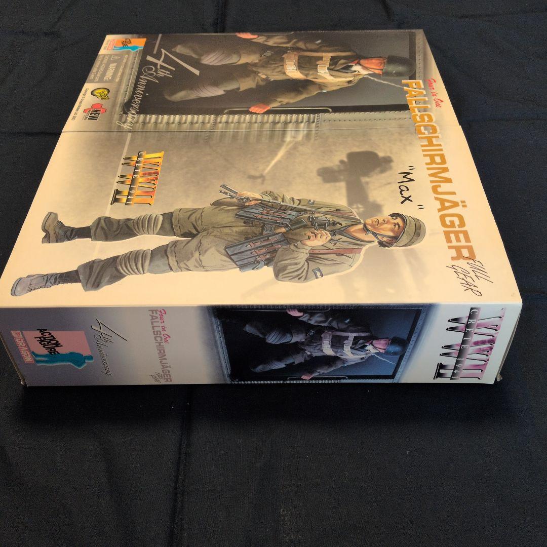 Fallschirmjäger \"Max\" 4周年記念フィギュア