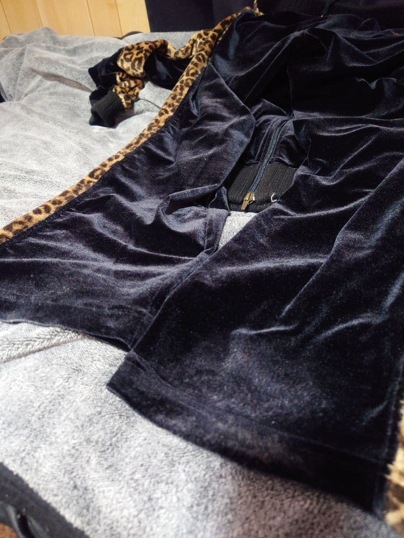 プーマ ヒョウ柄ラインベロアジャージ セットアップ L