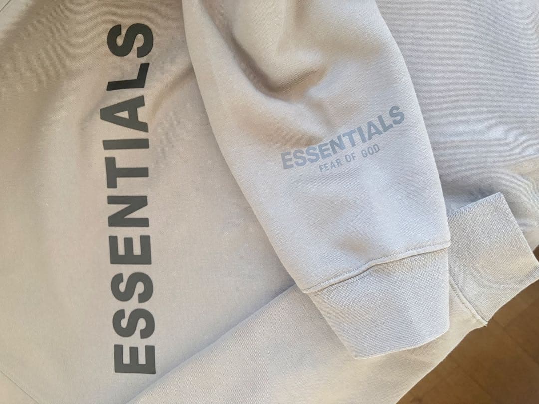 FOG ESSENTIALS トレーナー　スウェット　未使用