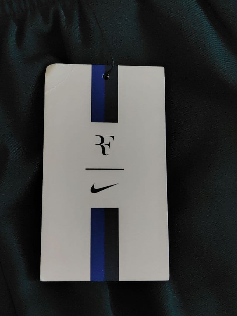 新品タグ付き　ナイキ　ハーフパンツ　フェデラーモデル　2018