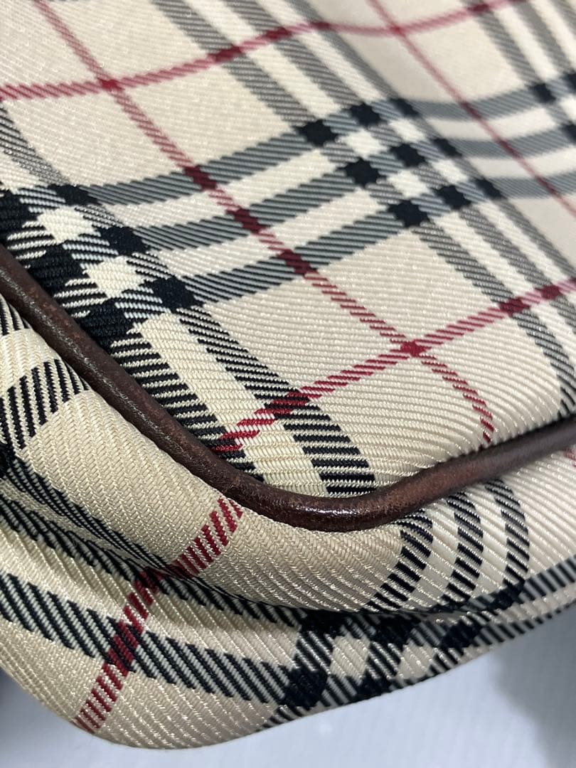 Burberry バーバリーノバチェック ショルダーバッグ 斜め掛け ポシェット