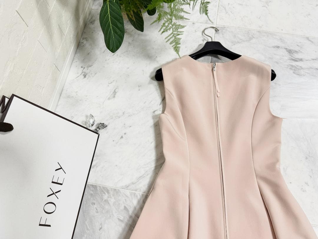 新品同様★FOXEY/フォクシー ウォッシャブルコルセット デイジーピンク38