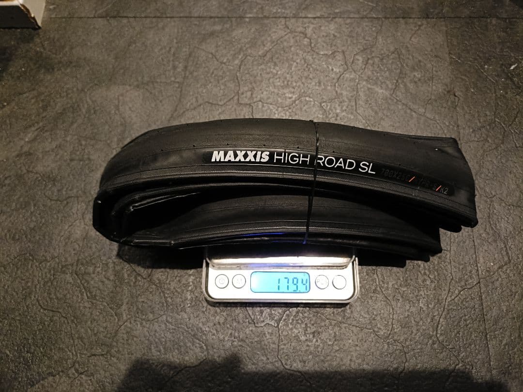 MAXXIS HIGH ROAD SL 700X25C タイヤ